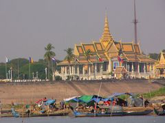 Phnom Penh "Hütten" und Paläste