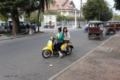 Phnom Penh - Motorroller sind besonders von Frauen begehrt