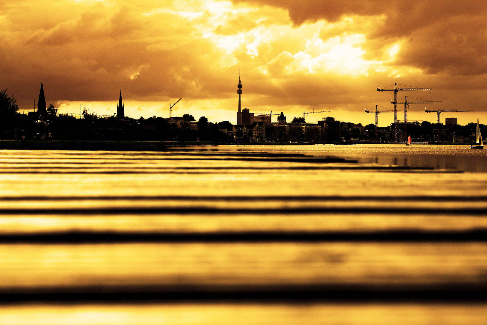 Phönixsee, Dortmund ( vom Steg fotografiert )