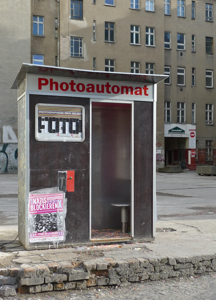Photoautomat Foto & Bild | architektur, stadtmöbel, automaten Bilder