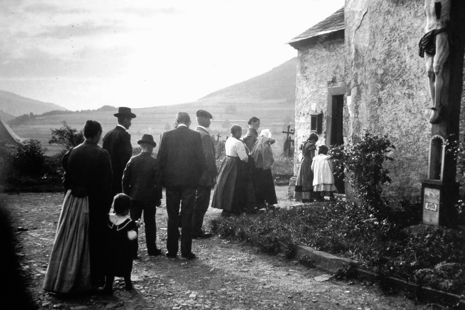 Photobuch 1906: Antweiler und Umgebung, 6 Uhr Messe                             