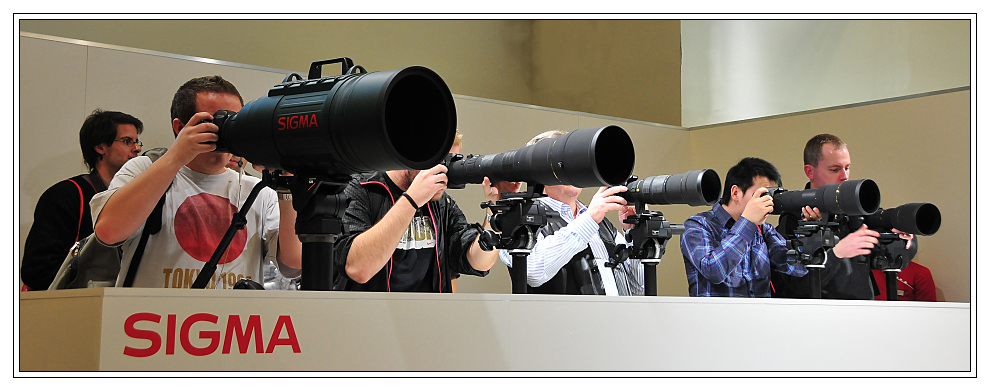 Photokina 2008 - die Reihe der Begehrlichkeiten am Sigma Stand