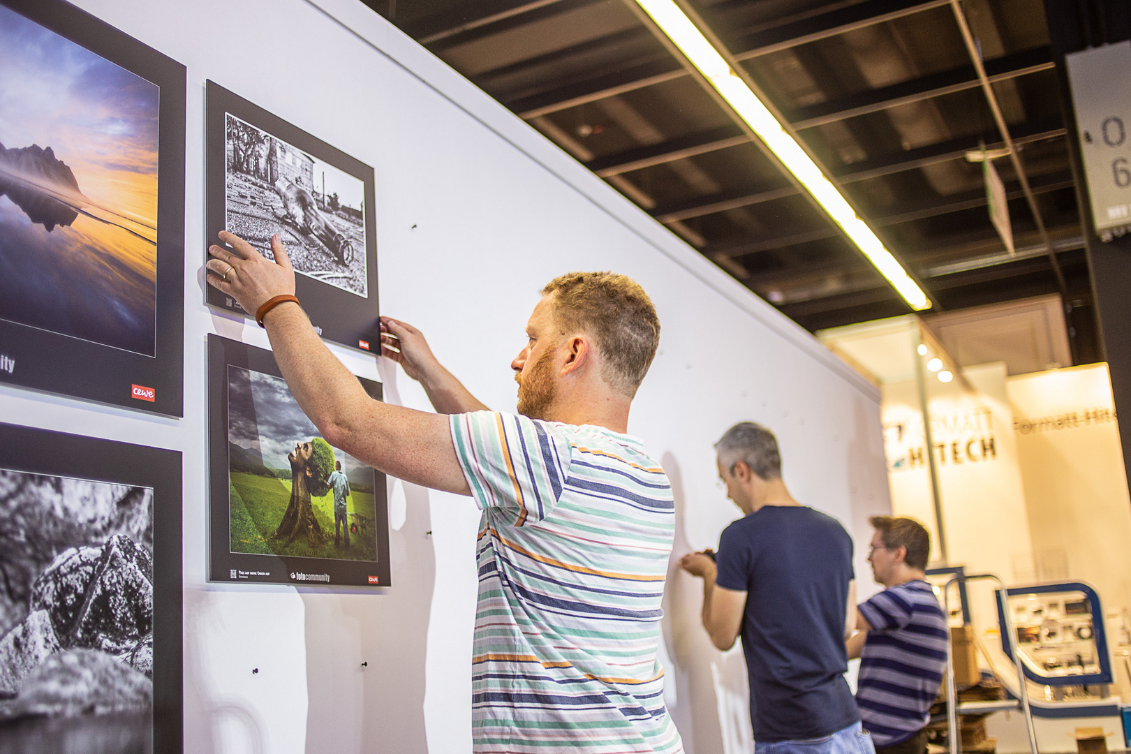 photokina 2018 - Aufbau der fotocommunity Ausstellung in Halle 2.2