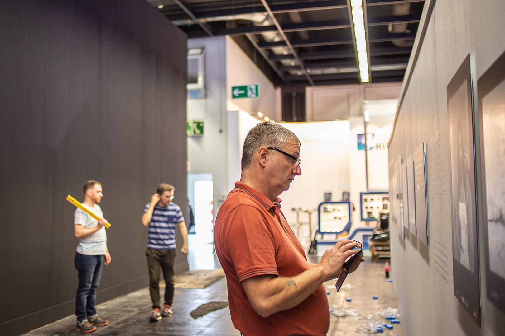 photokina 2018 - Aufbau der fotocommunity Ausstellung in Halle 2.2