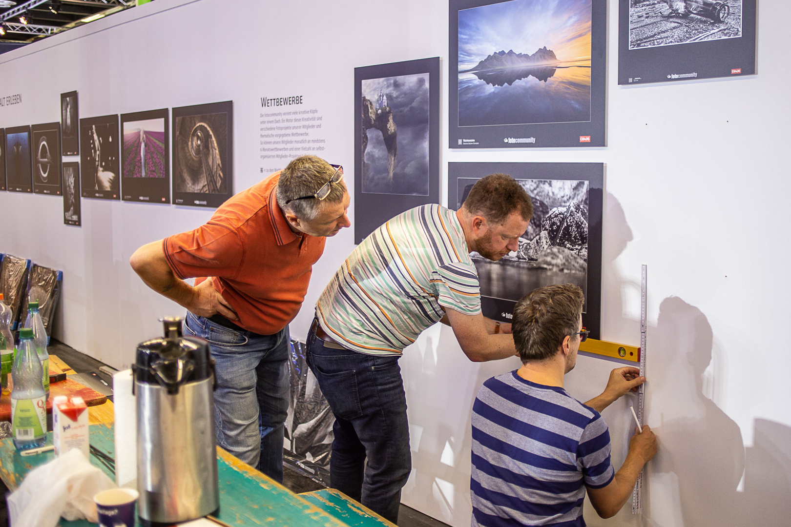 photokina 2018 - Aufbau der fotocommunity Ausstellung in Halle 2.2