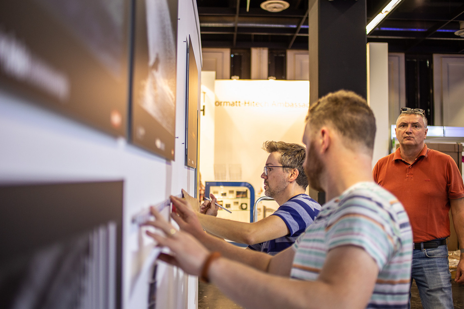 photokina 2018 - Aufbau der fotocommunity Ausstellung in Halle 2.2