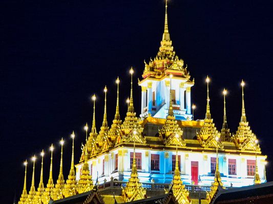 Phra Nakhon - Wat Ratchanatdaram Worawihan (Loha Prasat)