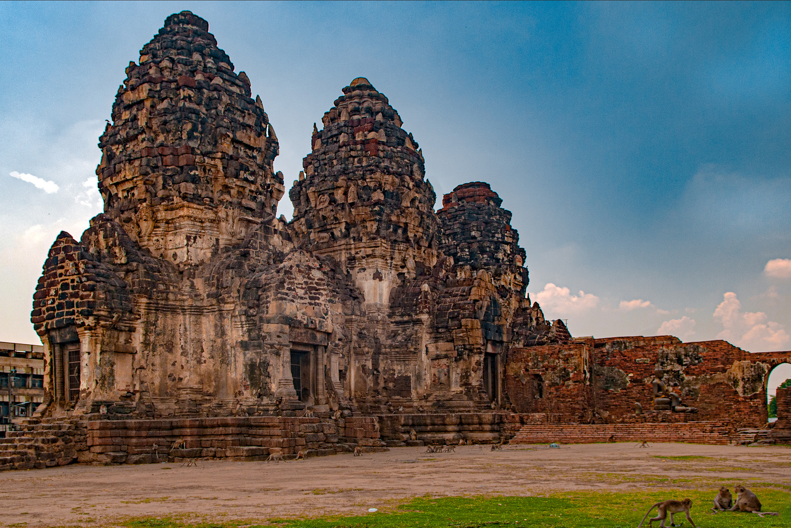 Phra Prang Sam Yot