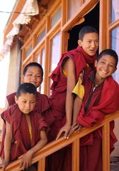 Phyang Monestary: Young monks - curious