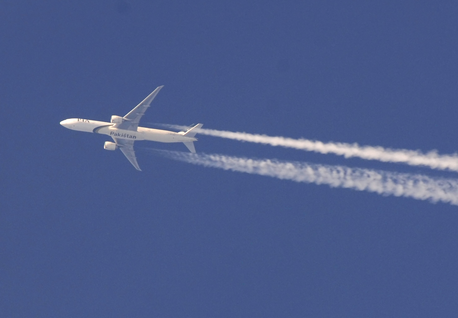 PIA in 10.963m Flughöhe nördlich von Berlin, auf dem Weg nach London LHR