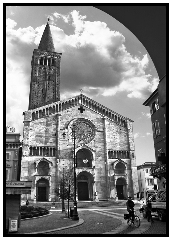 piacenza piazza duomo