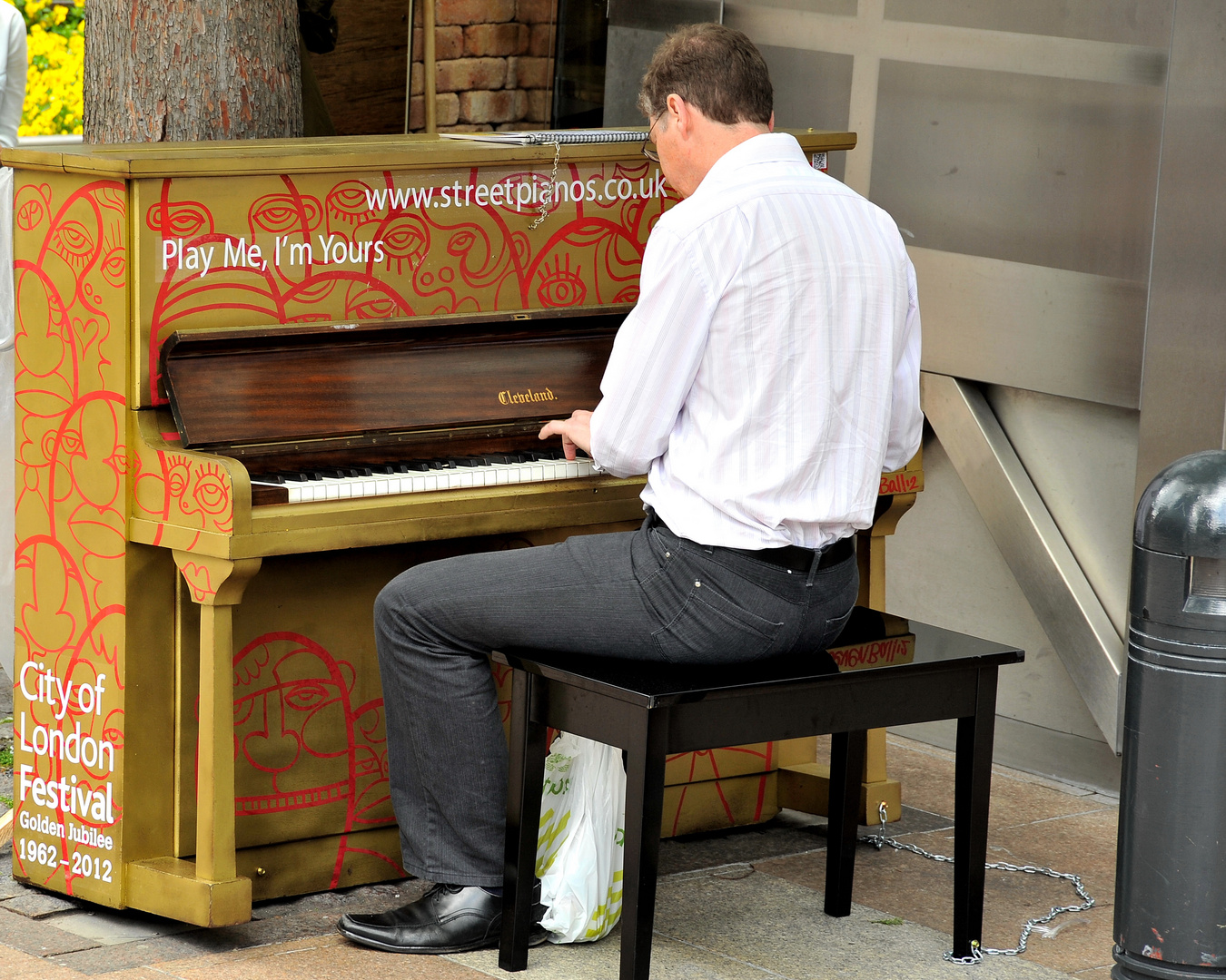 Piano in Canary Wharf