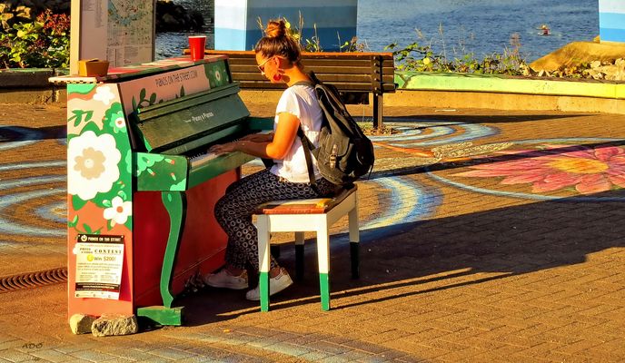 Piano on the Street