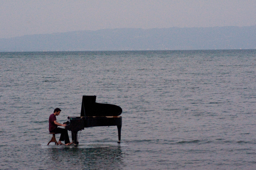 Piano on Water