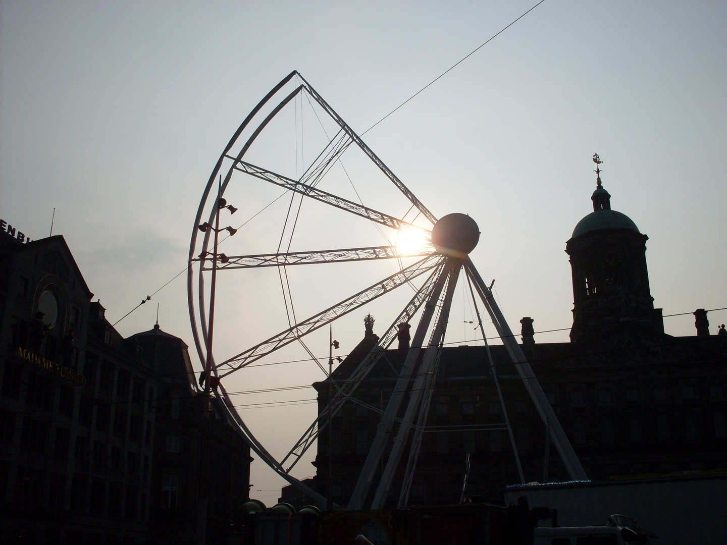 Piazza al tramonto