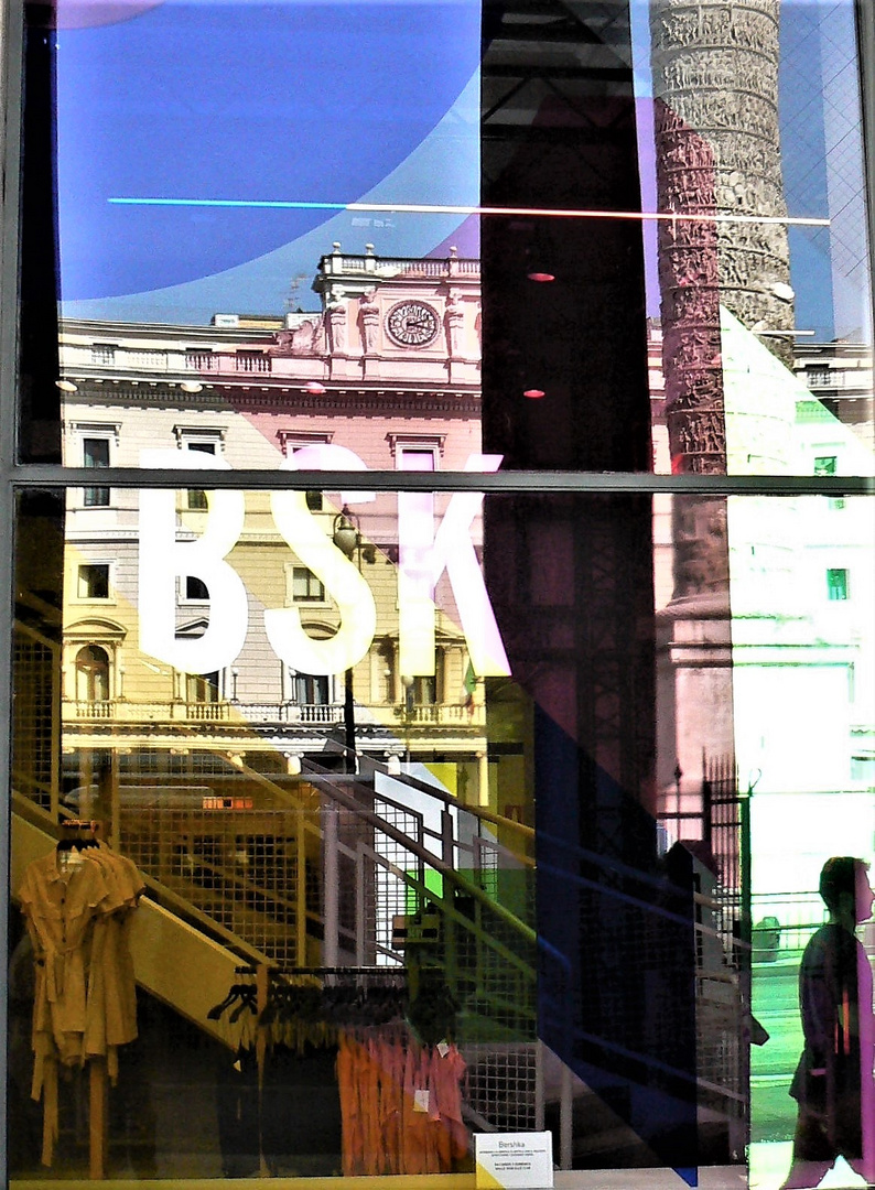 Piazza Colonna.... in vetrina