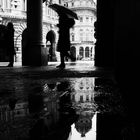 piazza de ferrari e i suoi riflessi (Genova)