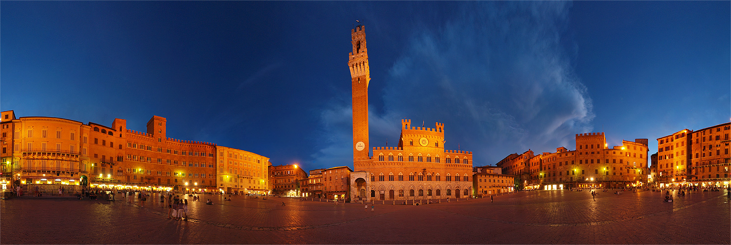 Piazza del Campo in Siena (360 Grad Panorama)