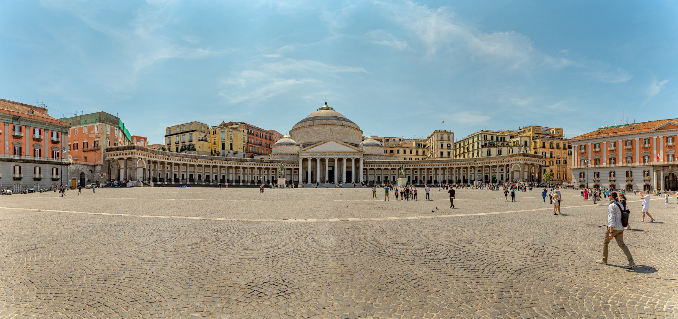 Piazza del Plebiscito in Neapel