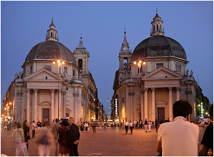 Piazza del Popolo zur blauen Stunde