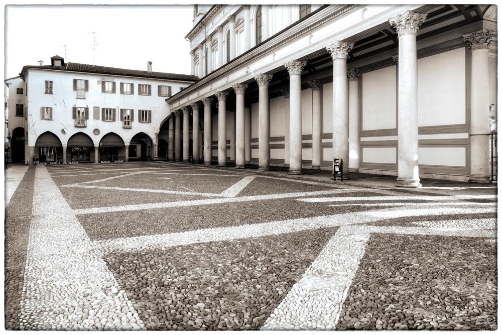 Piazza della Repubblica, Novara