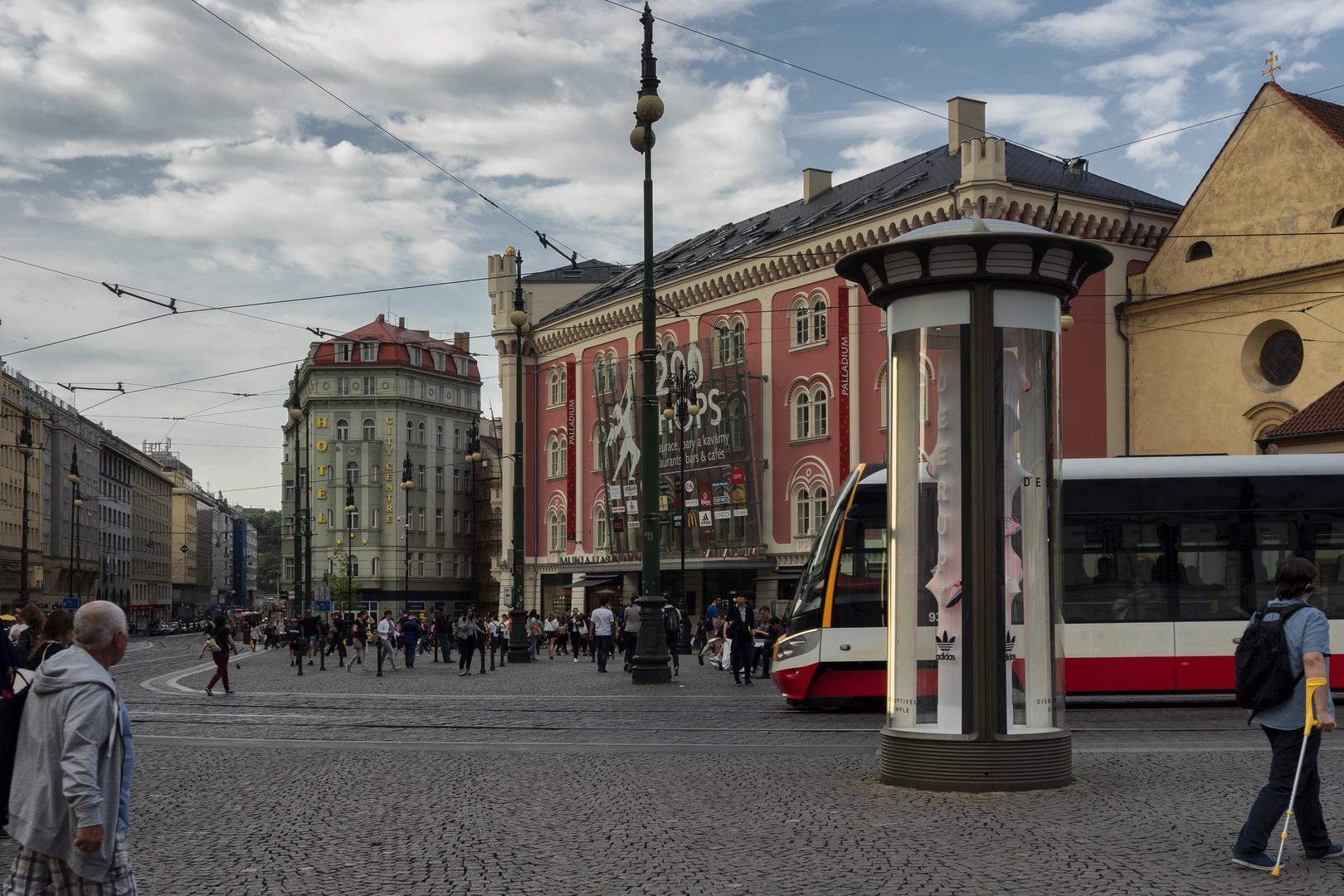 Piazza della Repubblica, Praga