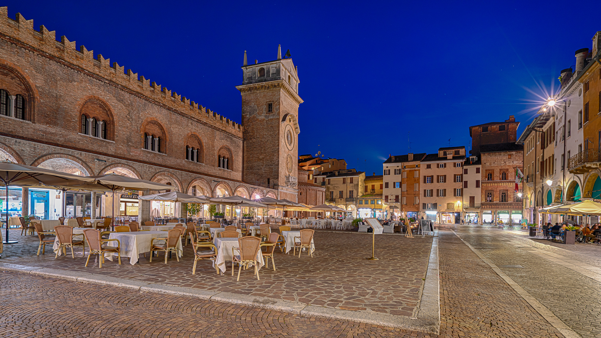  Piazza delle Erbe Mantua