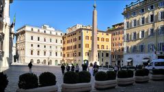 ... Piazza di Monte Citorio ...