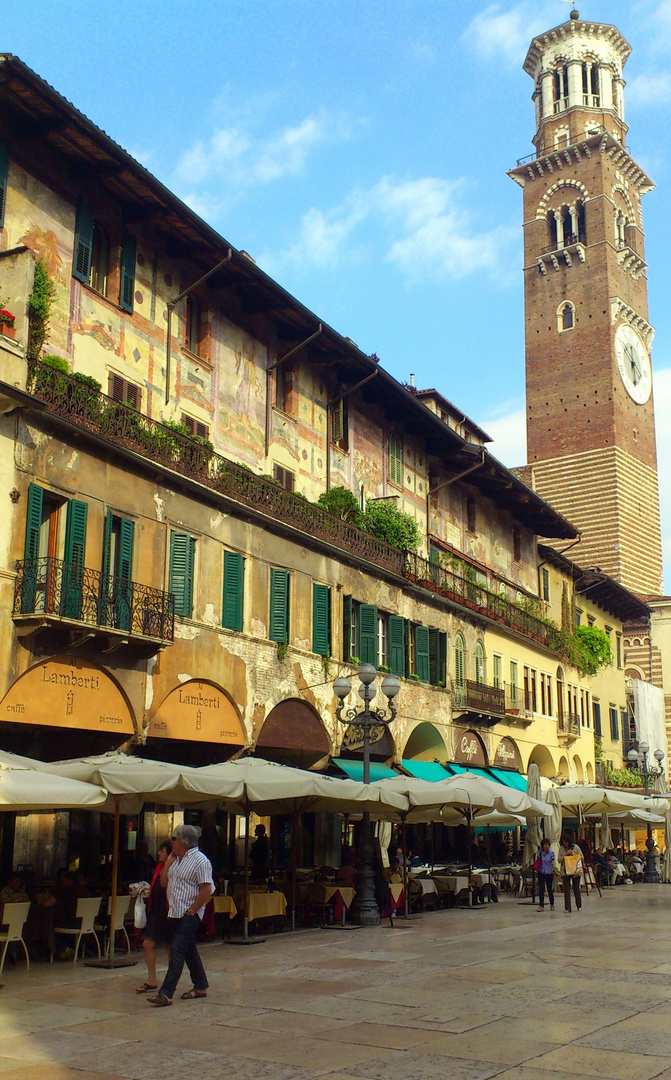 Piazza Erbe Verona