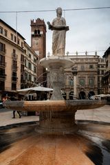 Piazza Erbe, Verona