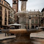 Piazza Erbe, Verona