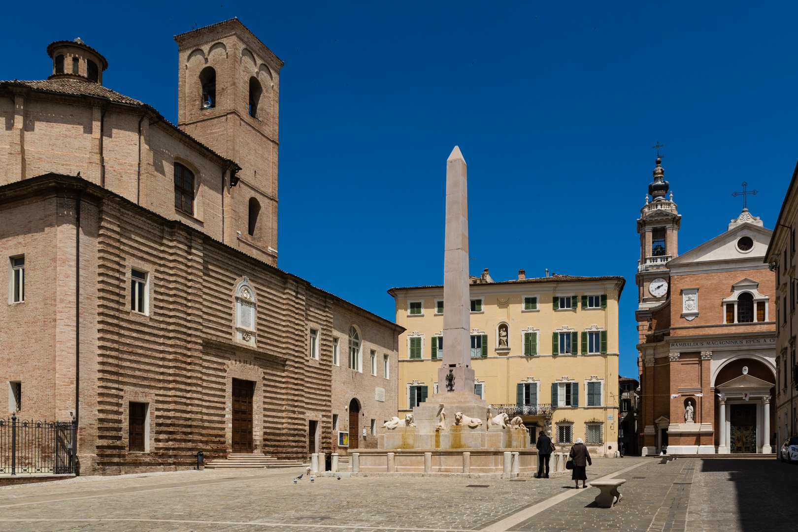 Piazza Federico II in Jesi