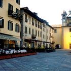 Piazza in Cannobio /  Lago Maggiore