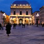 Piazza Loggia di sera