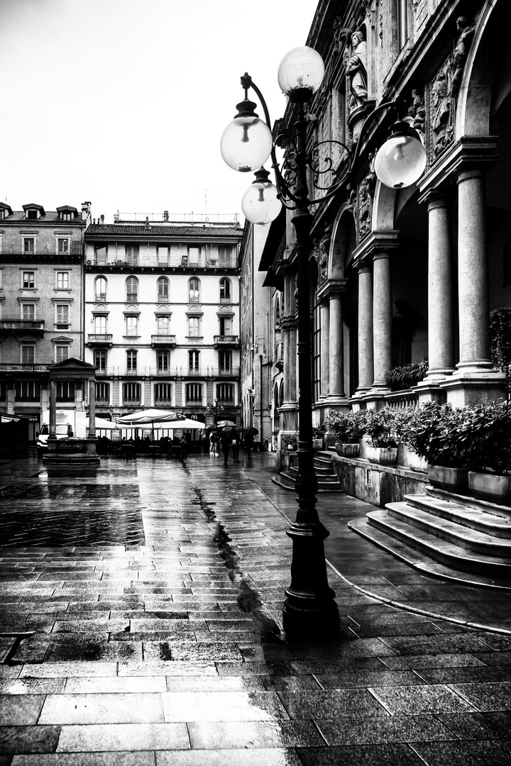 Piazza Mercanti, Milano