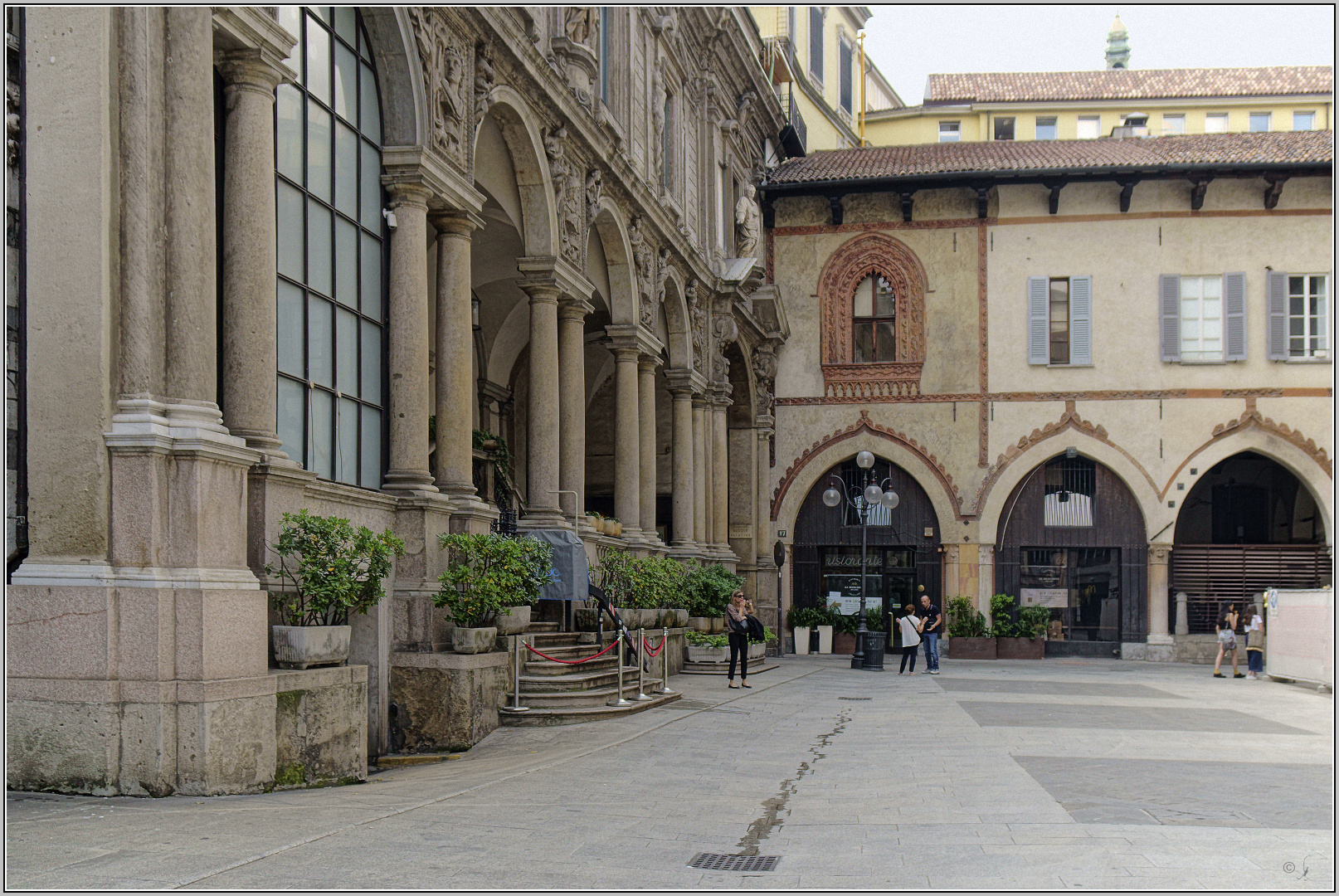 Piazza Mercanti - Milano