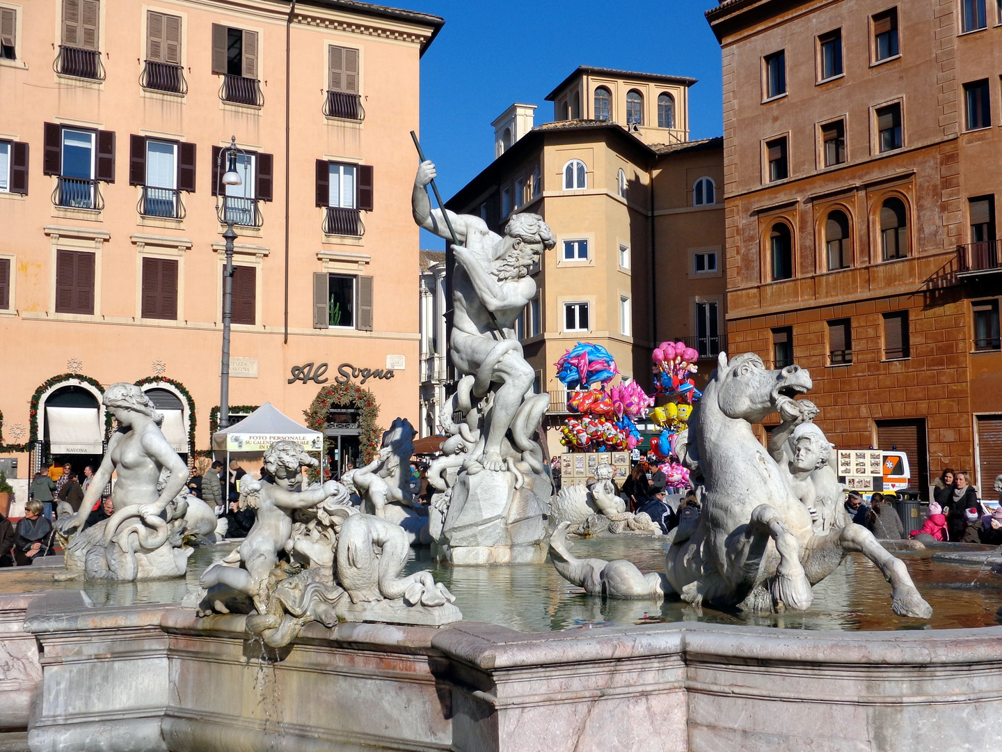 PIAZZA NAVONA IN FIESTA 3