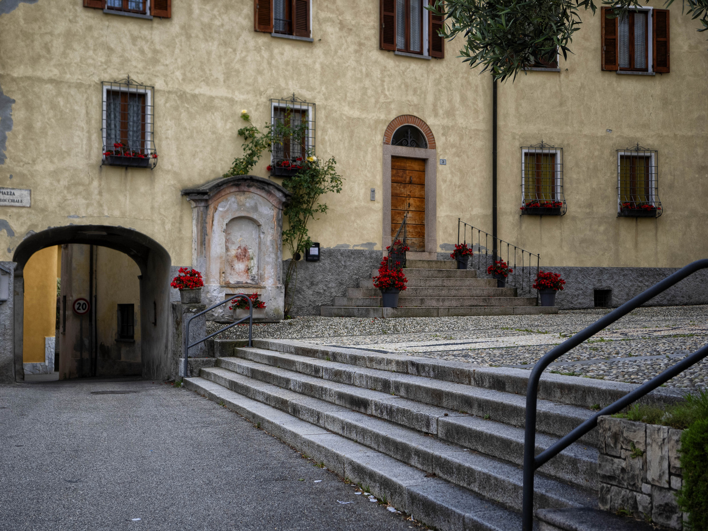 Piazza Parrocchiale