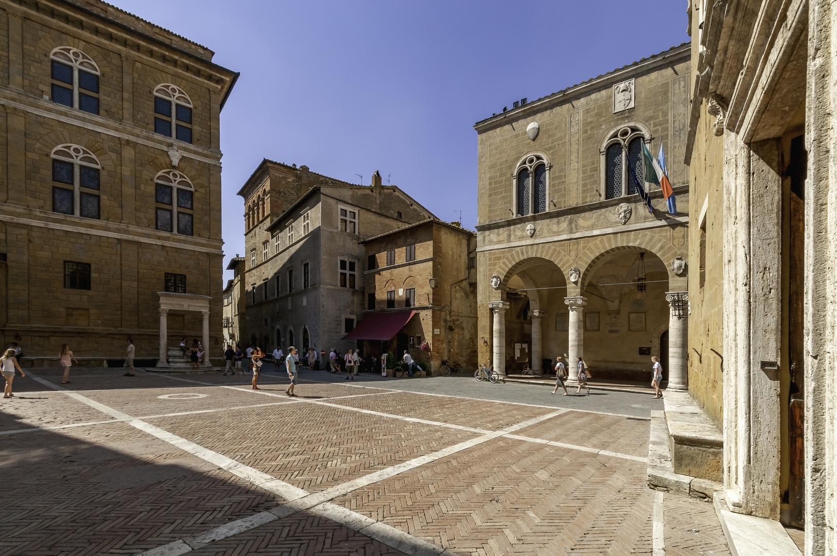 Piazza Pio II