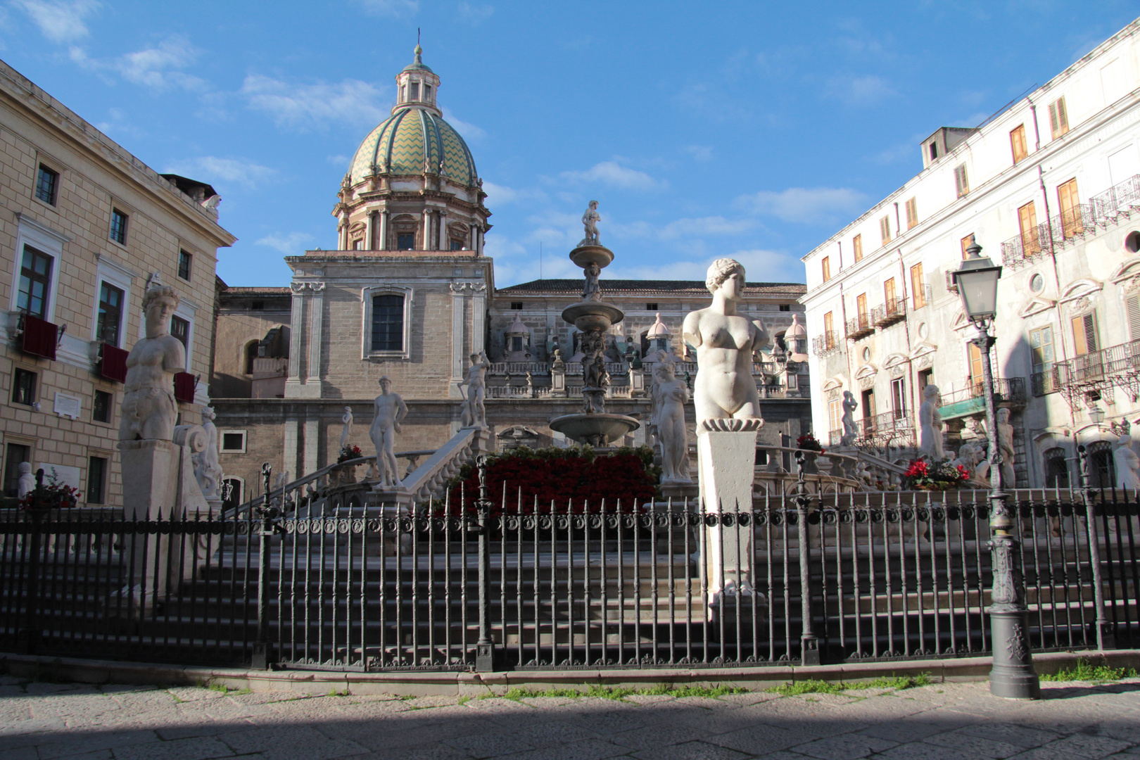 Piazza Pretoria - alias "Piazza della Vergogna"