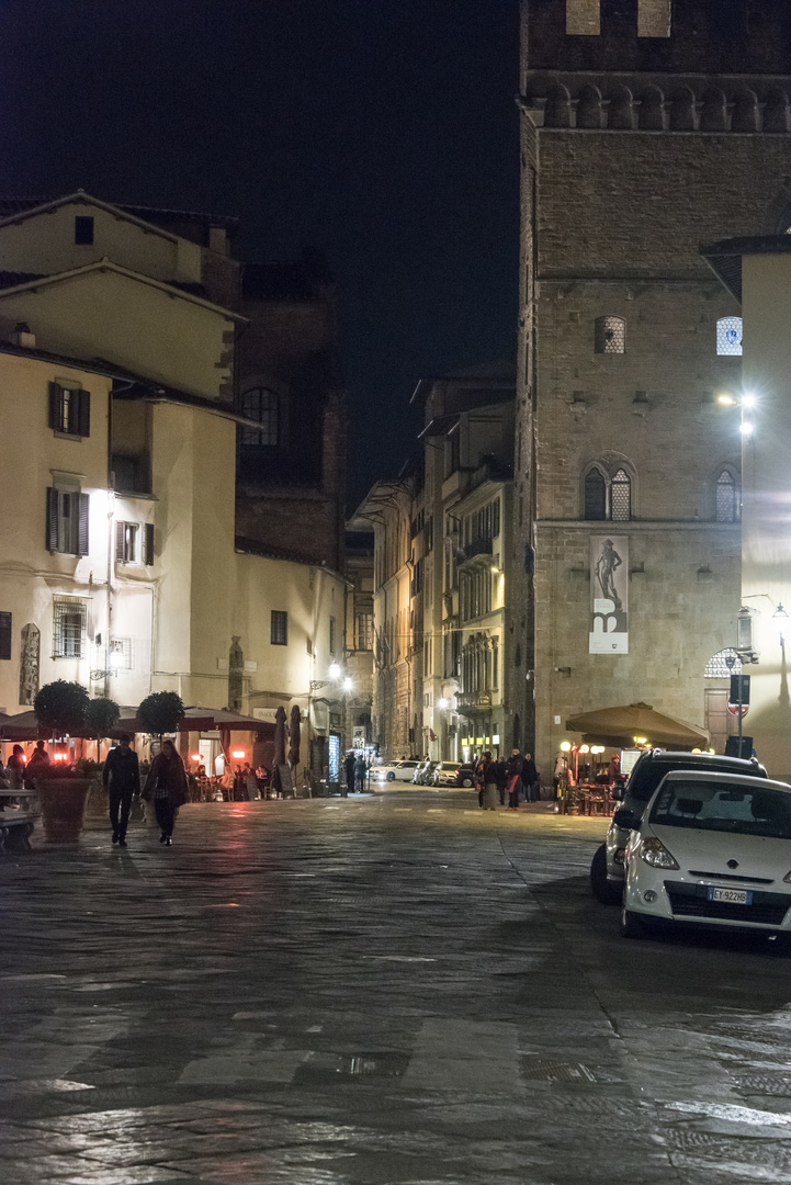 Piazza S. Firenze