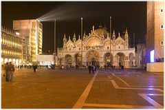 piazza s. Marco di notte