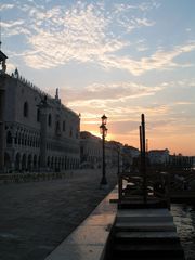 Piazza San Marco am frühen Morgen