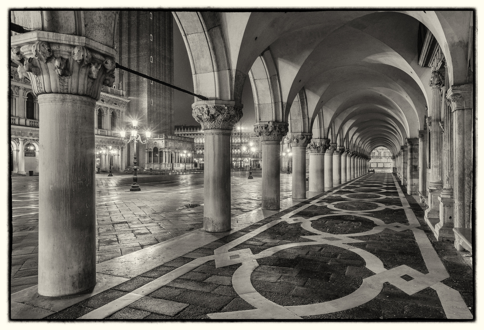 Piazza San Marco di Notte #3