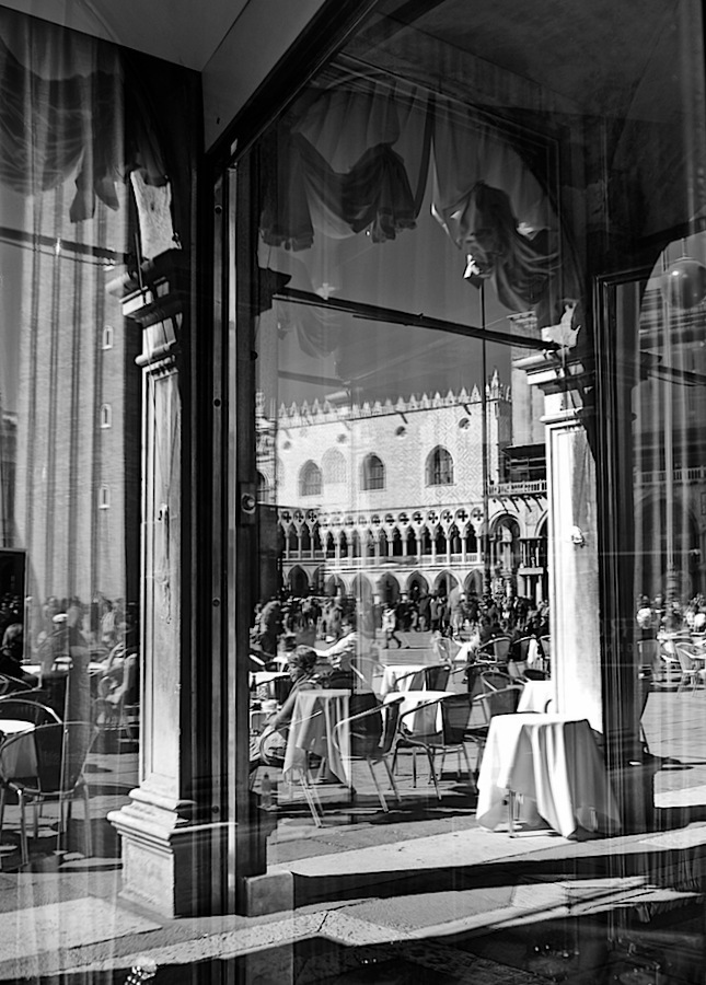 Piazza San Marco in vetrina