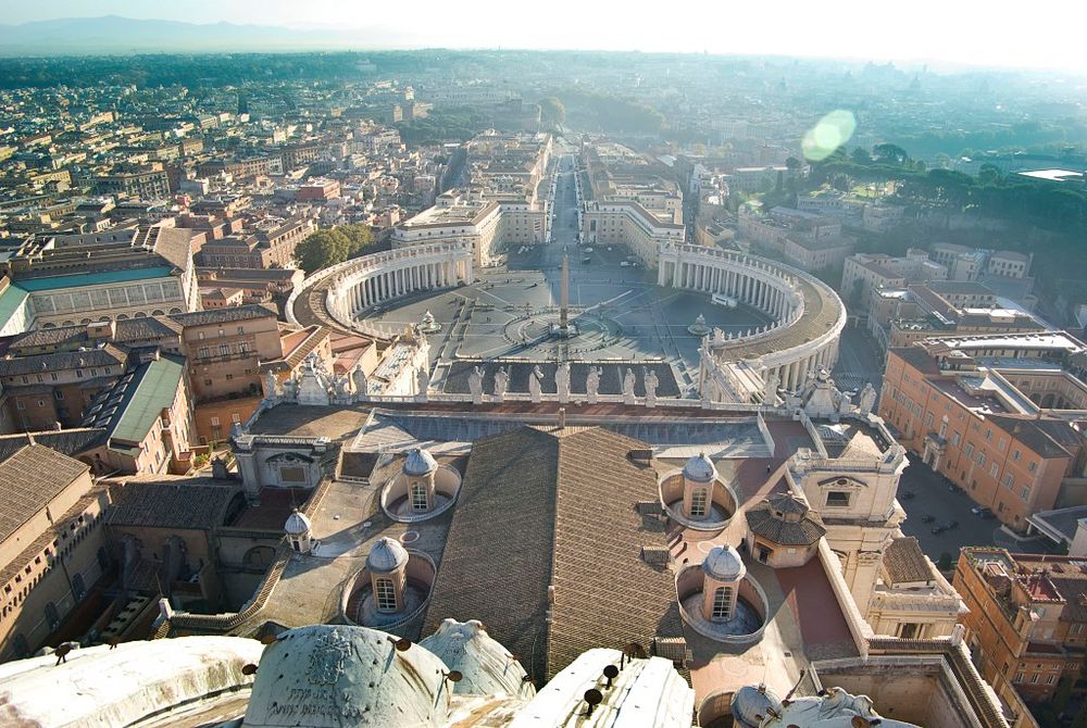 Piazza San Pietro - Der Nabel der Welt