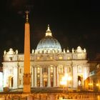 Piazza San PIetro di notte