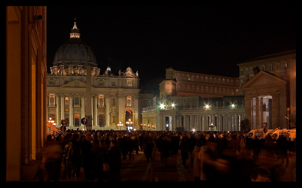 Piazza San Pietro in Rom - Die Nacht als der Papst stirbt