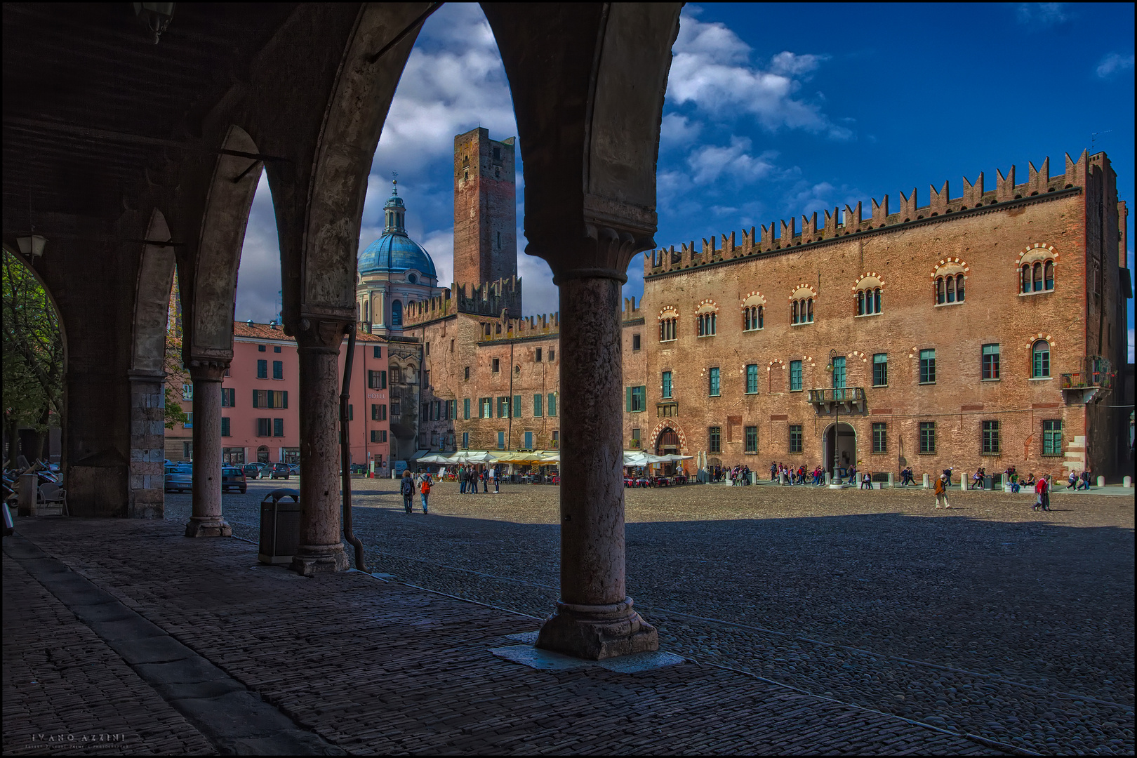 Piazza Sordello Mantova