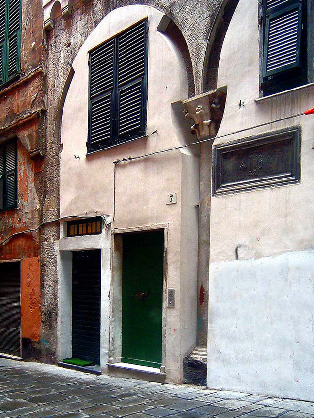 Piazza Stella-Loggia degli Stangoni (XII sec) Genova